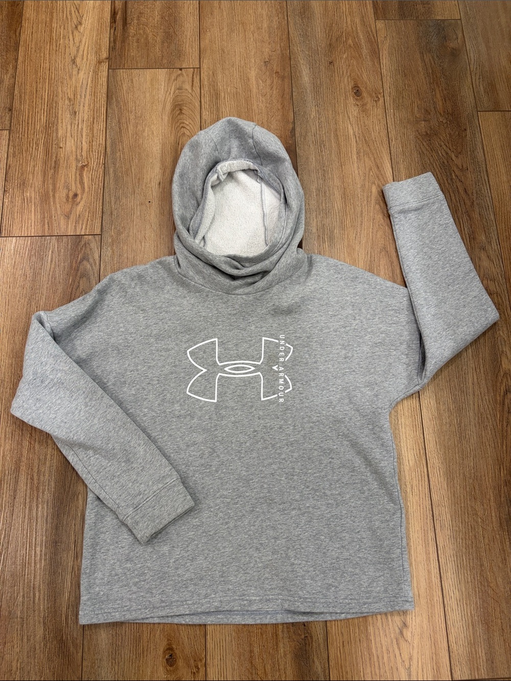 Under Armour Light Gray Cowl Neck Pullover Hoodie | women’s medium